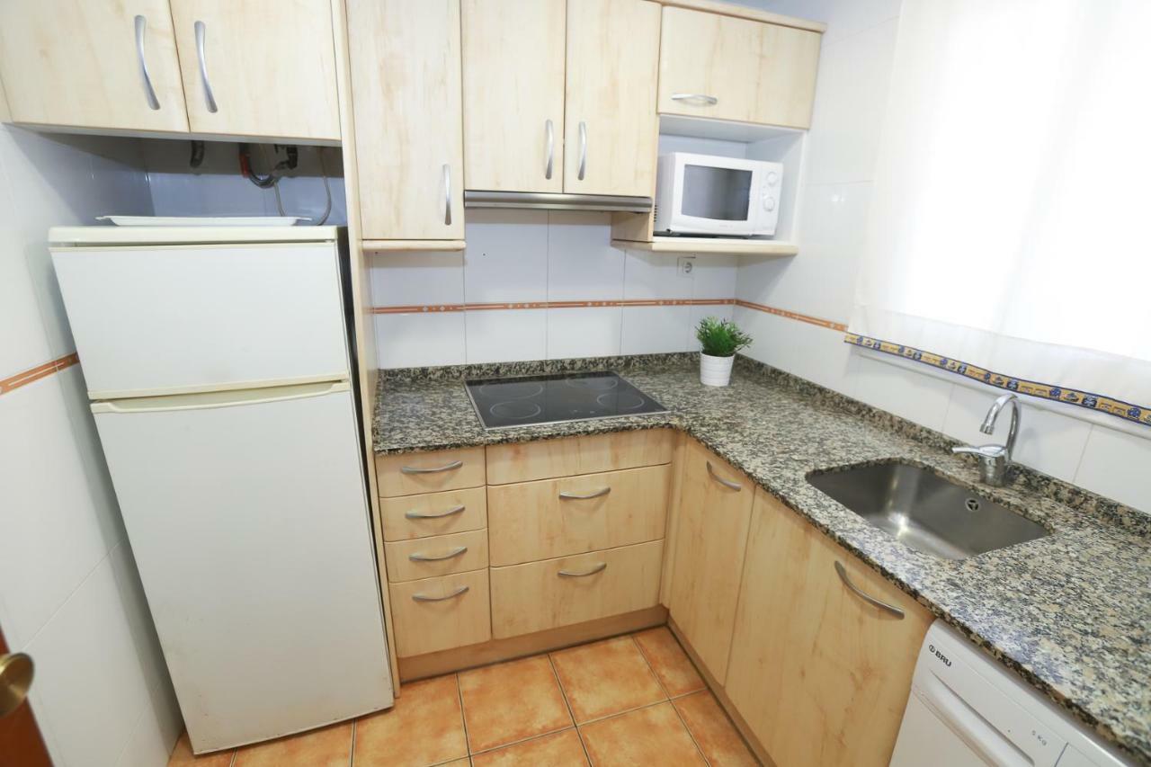 Costa Daurada Apartaments - Regueral กัมบริลส์ ภายนอก รูปภาพ