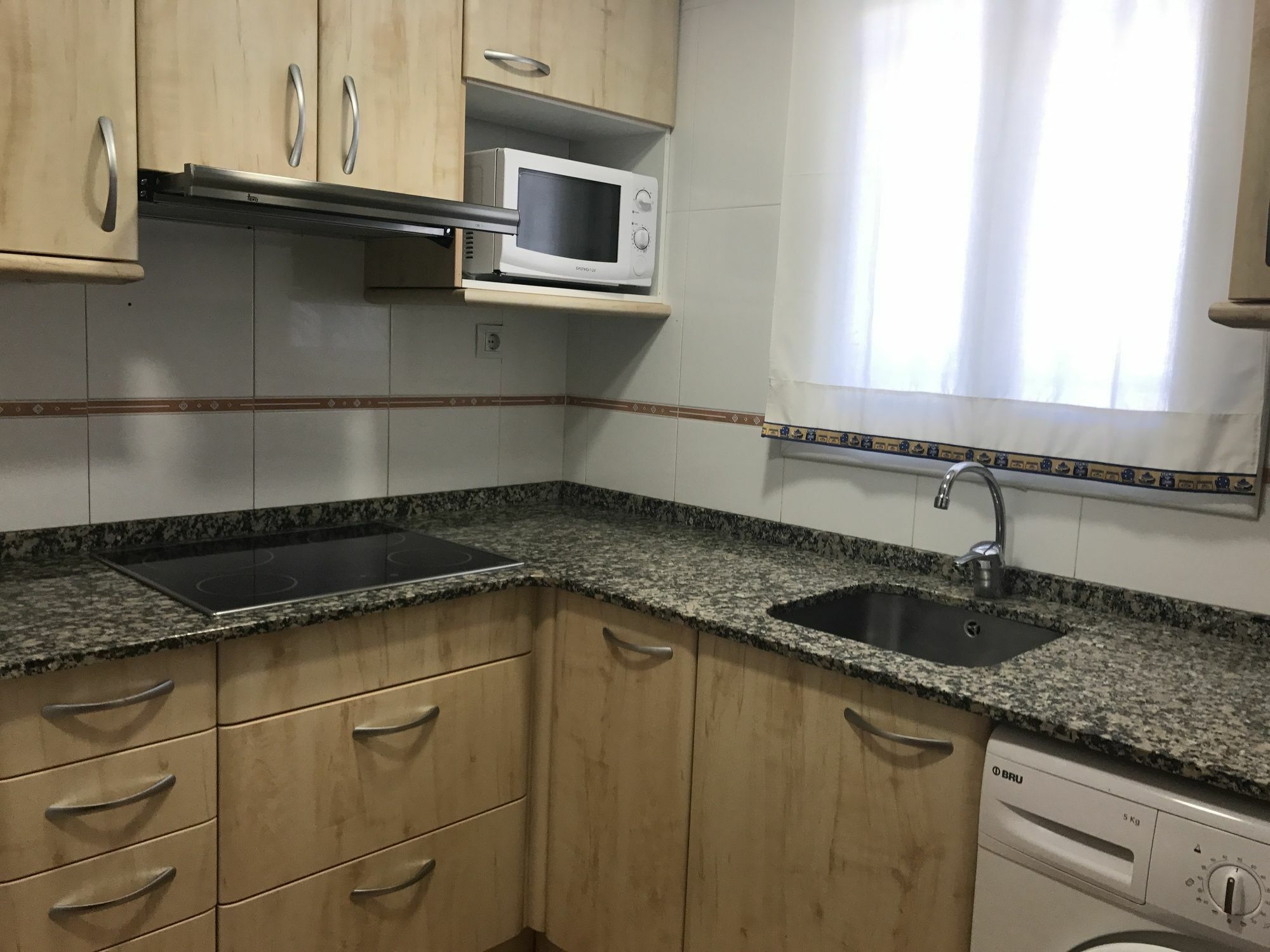 Costa Daurada Apartaments - Regueral กัมบริลส์ ภายนอก รูปภาพ